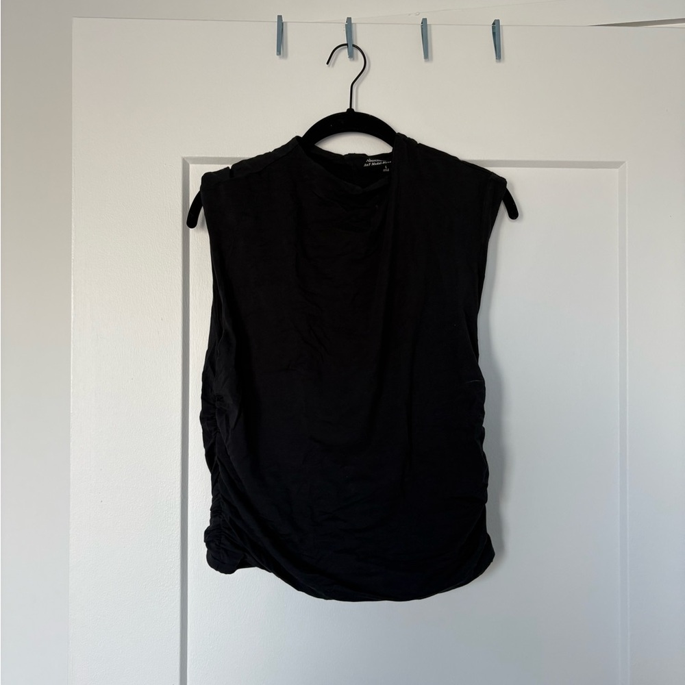 Abercrombie & Fitch Black Ruched Muscle Tee